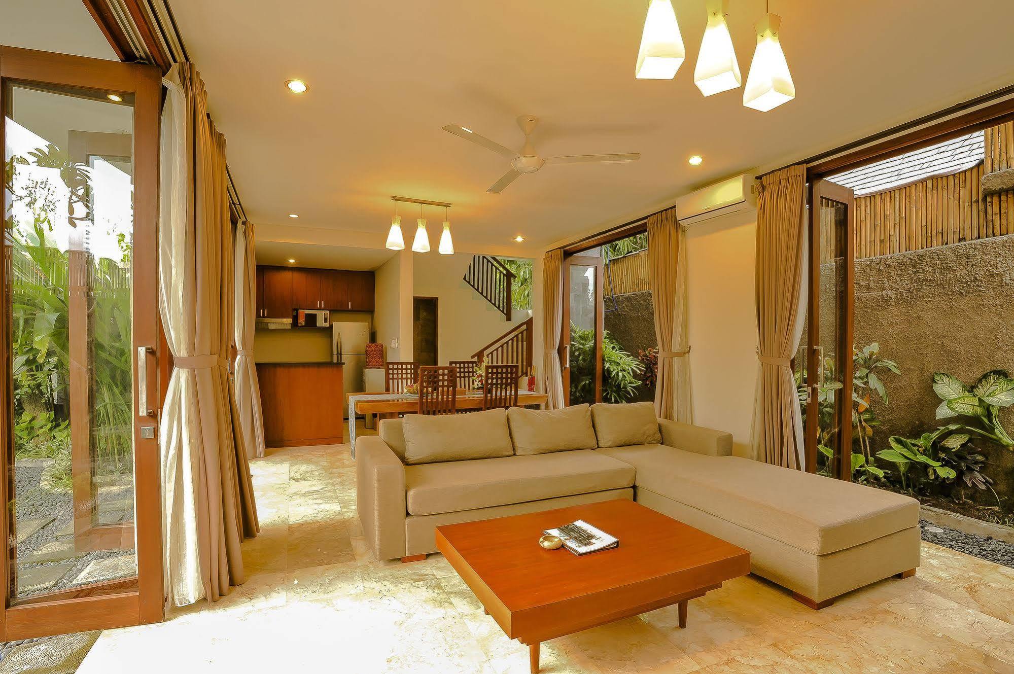 Aksata Villas Canggu Exterior photo