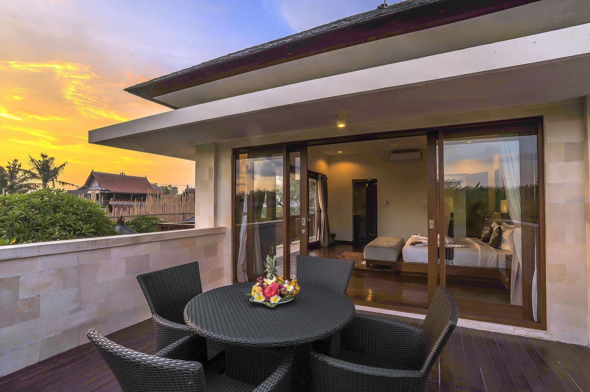 Aksata Villas Canggu Exterior photo